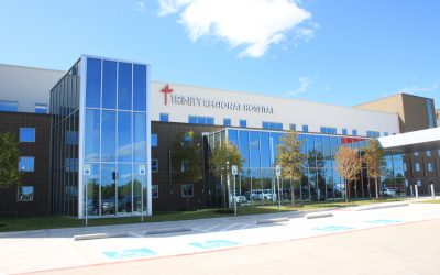 Trinity Regional Hospital holds ribbon cutting