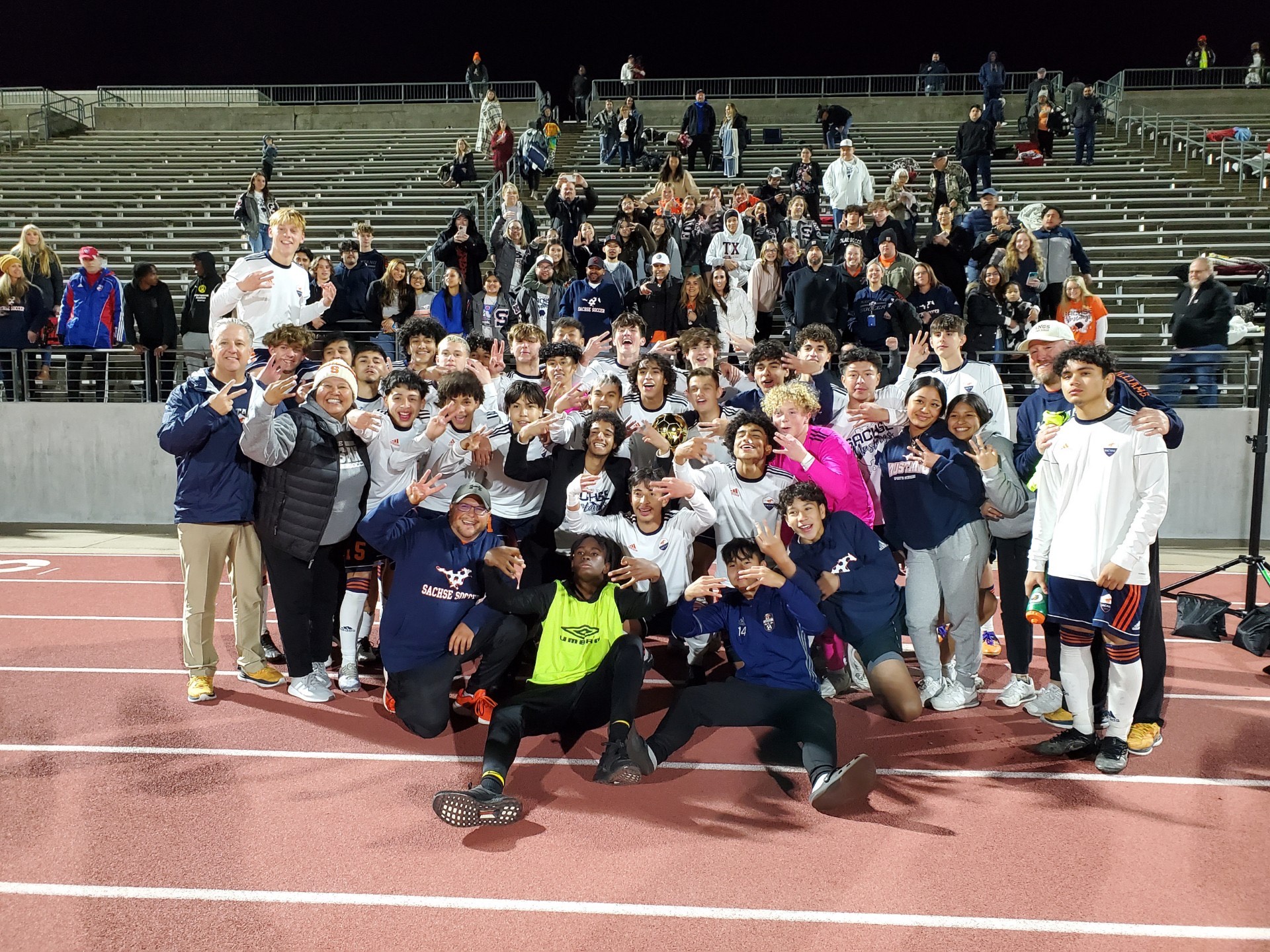 Sachse knocks off Duncanville, advances to regional tournament