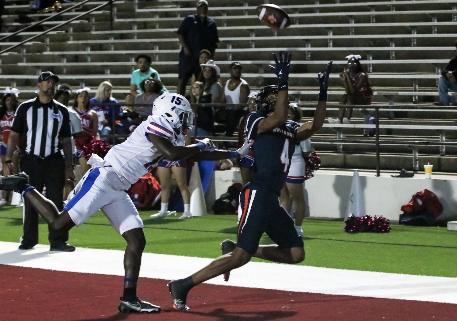 Mustang offense overwhelms South Garland, 49-14