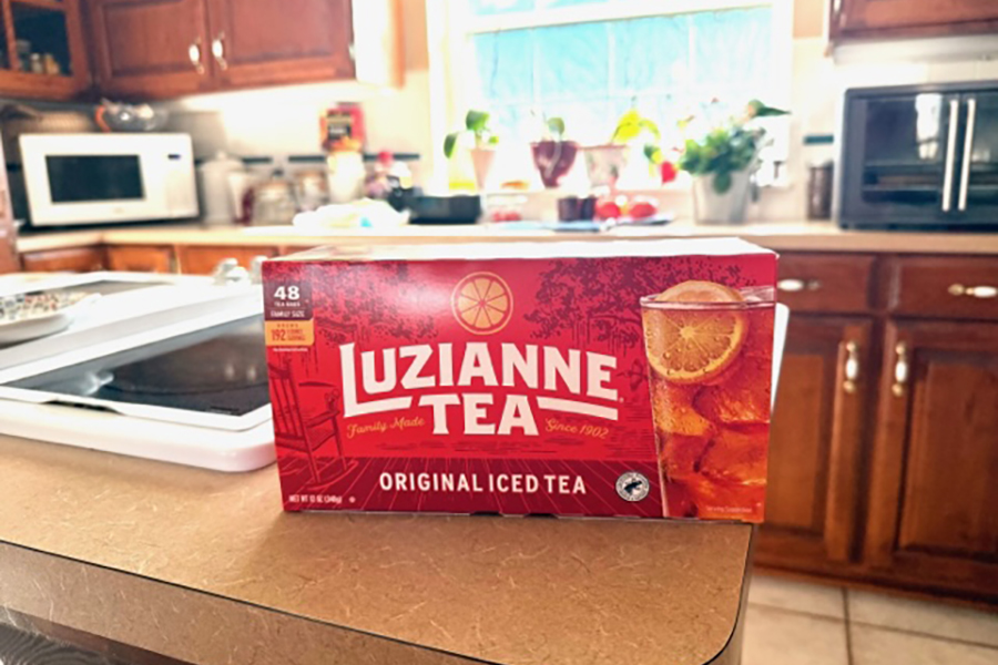 Suits to a tea