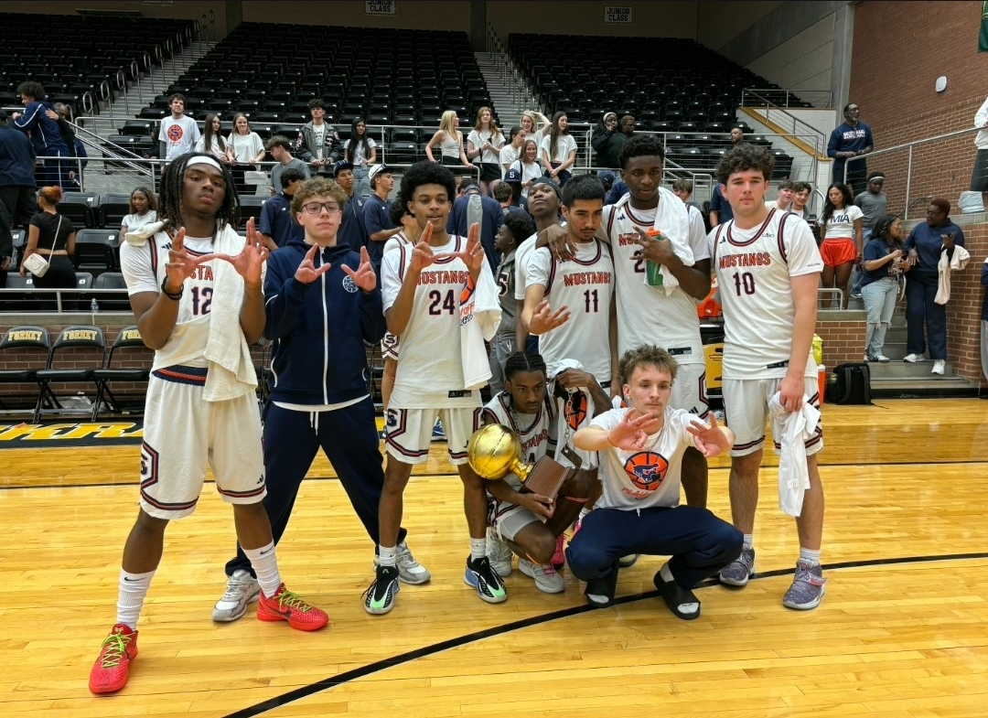 Sachse makes history with OT win over Waxahachie