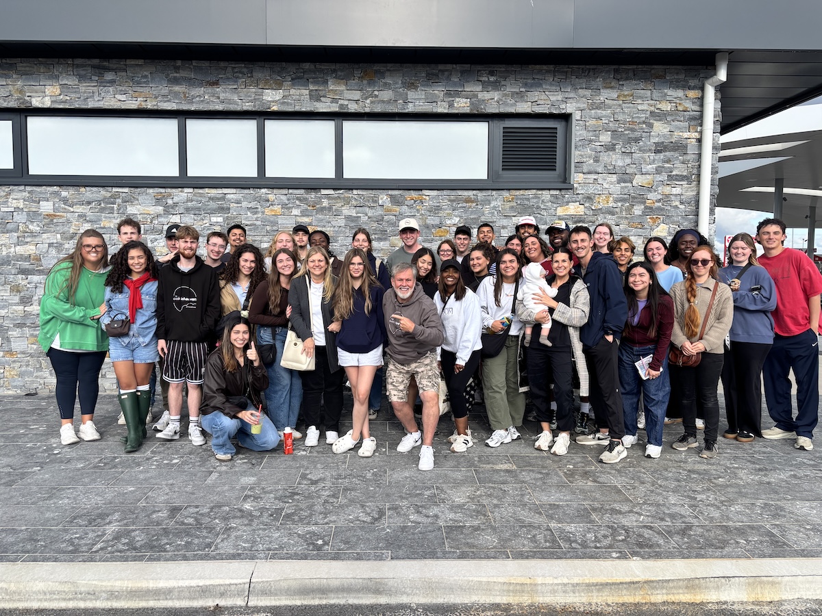 Young adults take mission of service to Ireland