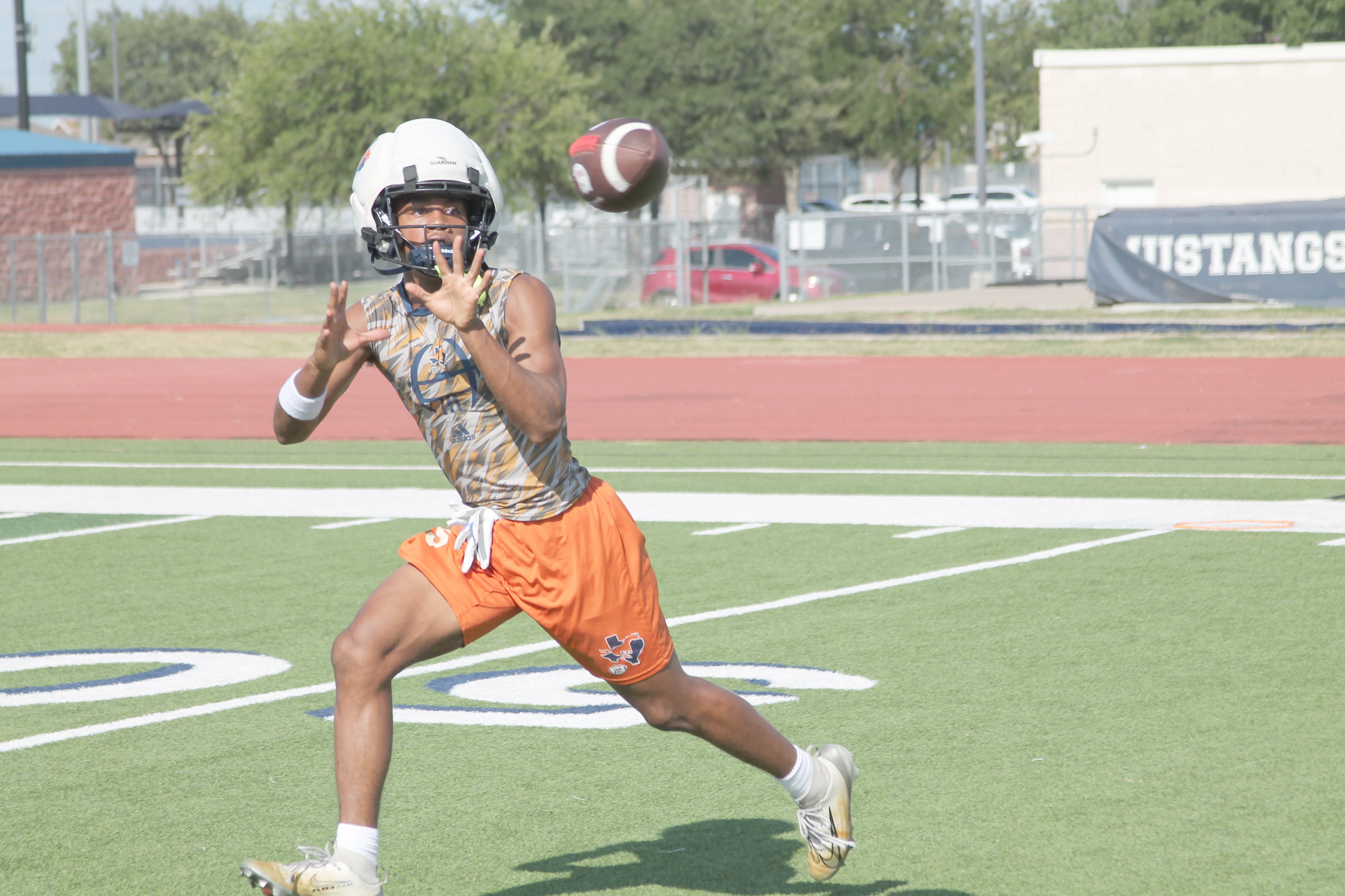 Hot weather greets Sachse on first day of football practice