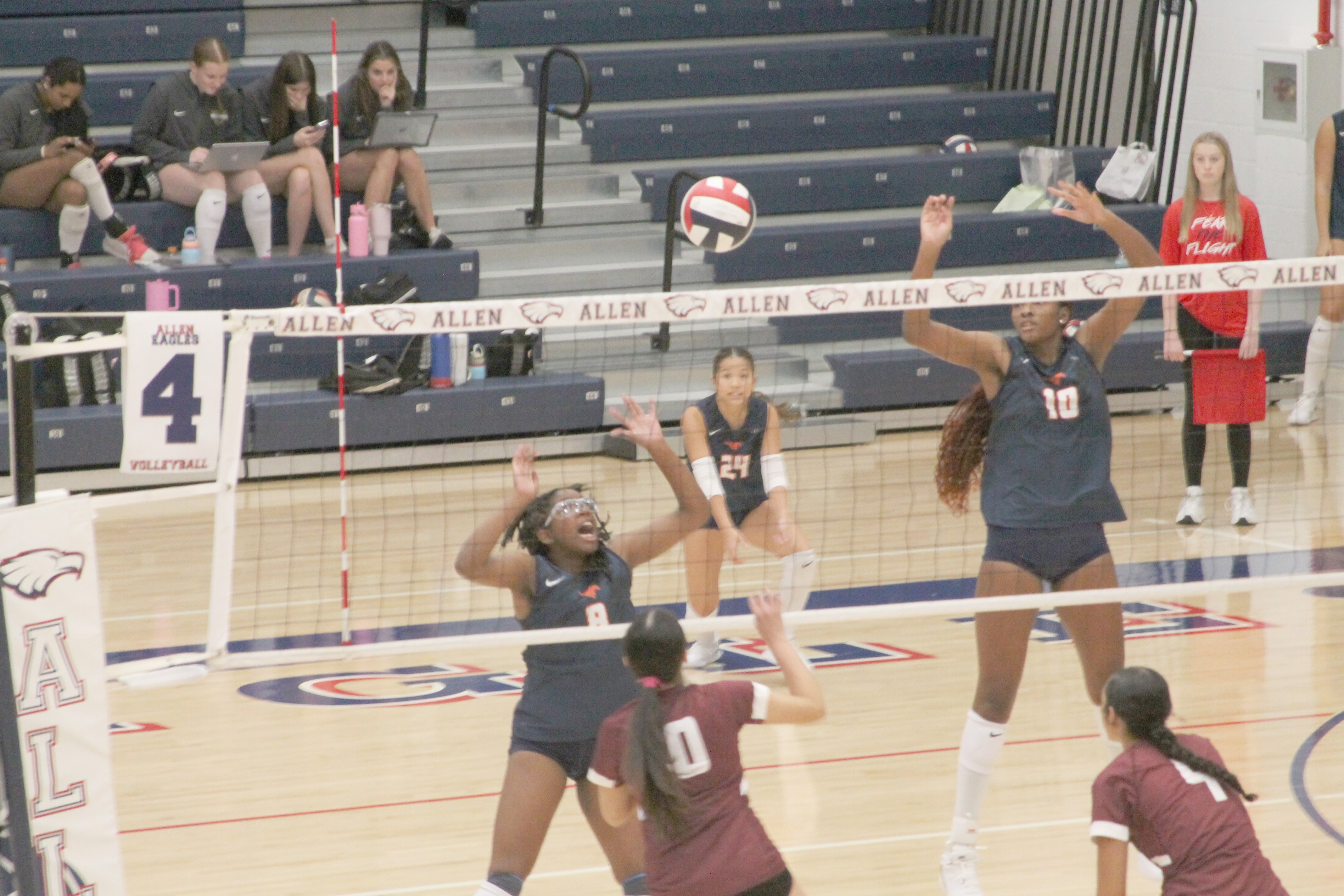 Lady Mustangs finish strong at Legends Invitational